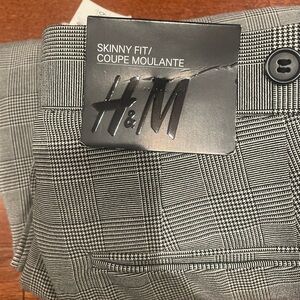 H&M Black and White Checkered Skinny Pants